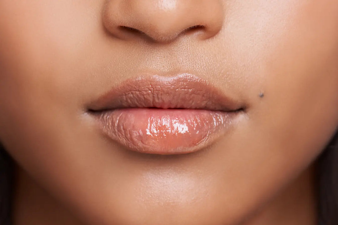 Organic lip shine