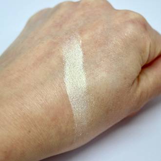 Luminescent golden pear mica