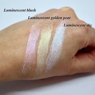 Luminescent golden pear mica